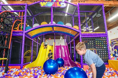 Play World 3 .
